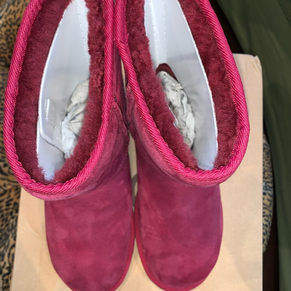 Ugg Short Boot In Ruby - image 7